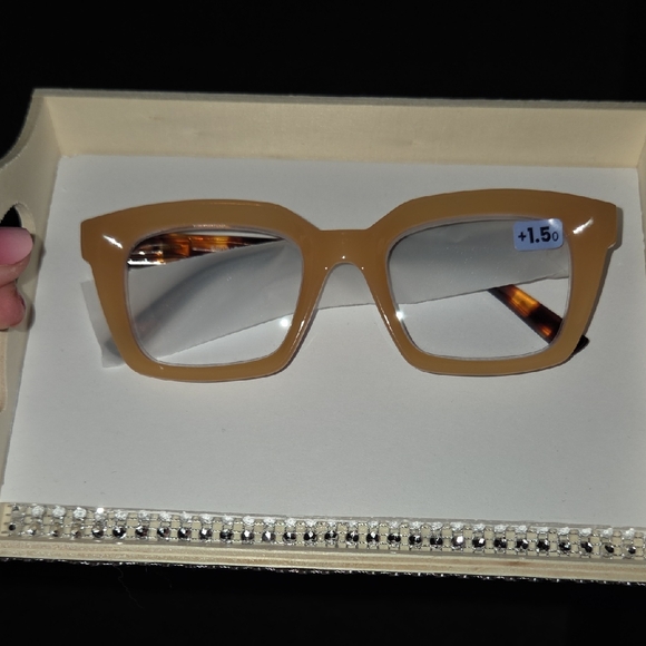 Accessories - Stylish Yellow Tan Reading Glasses +1.50